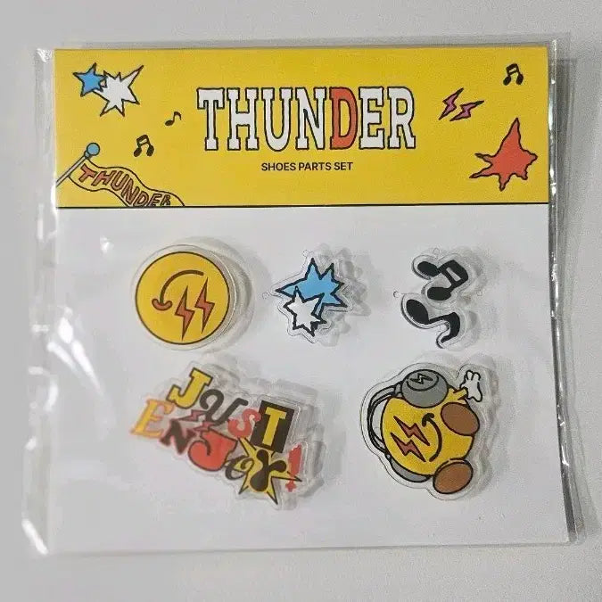 [BUNJANG] ATEEZ THUNDER Popup Lucky Draw Shoe Parts Set / 에이티즈 썬더 팝업 MD 굿즈 슈즈 파츠 크록스 파츠