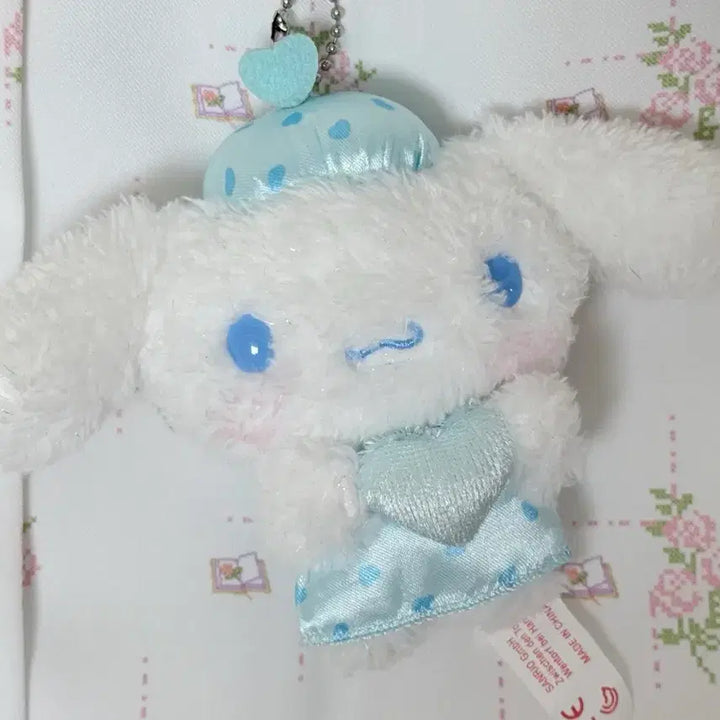 [BUNJANG] Yumemiru Dreaming Angel Cinnamoroll Charm Mascot / [일본구매정품] 유메미루 꿈꾸는엔젤 키링 마스코트 시나모롤