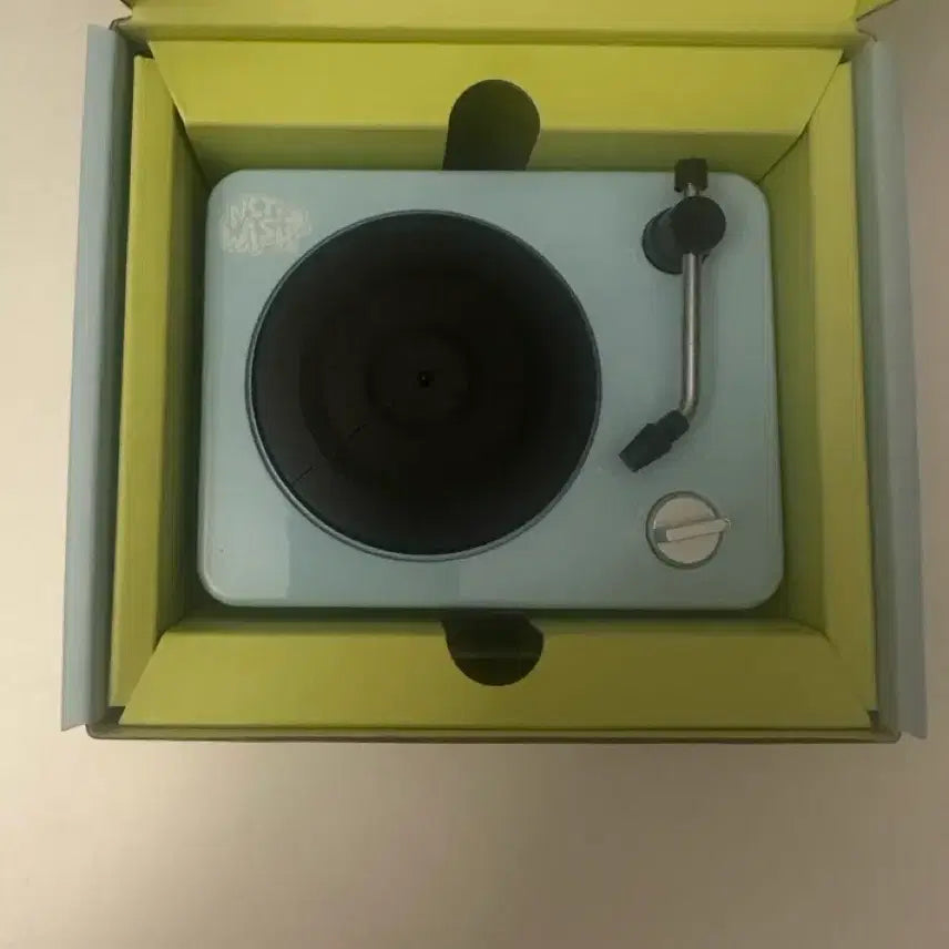 [BUNJANG] NCT WISH 1st Anniversary Turntable Bluetooth Speaker / 급전) 엔시티위시 1주년기념 턴테이블 블루투스 스피커 판매