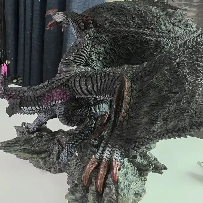 [BUNJANG] CFB Capcom Figure Builder Creators Gore Magara Figure / cfb 빌더크리에이터즈 고어 마가라 판매합니다.