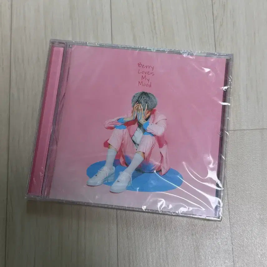 [BUNJANG] Skinny Brown Berry Loves My Mood 1st Album (Sealed) / 스키니브라운 berry loves my mood 1집 미개봉