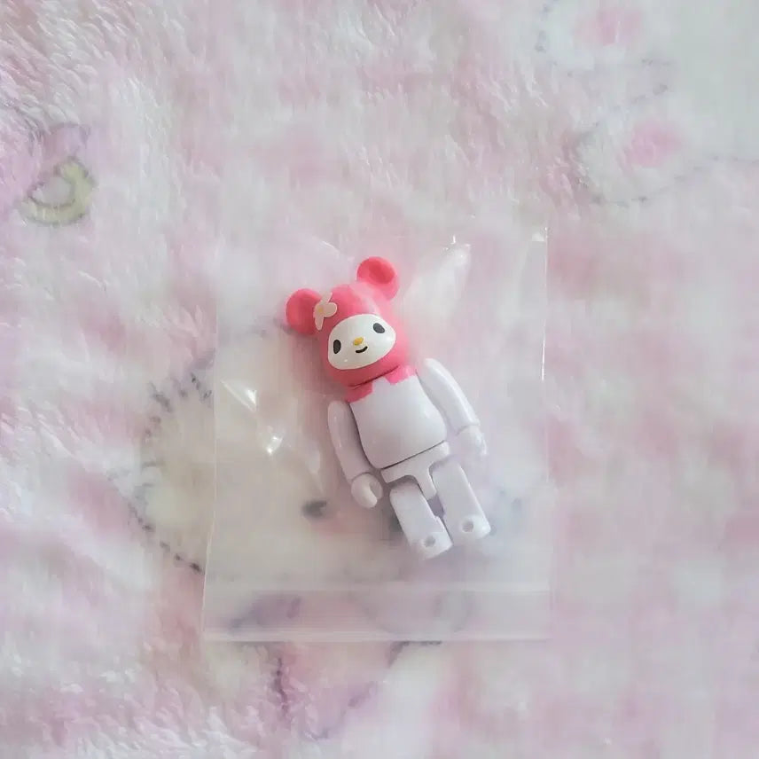 [BUNJANG] Sanrio My Melody 100% Bearbrick / 산리오 마이멜로디 100% 베어브릭