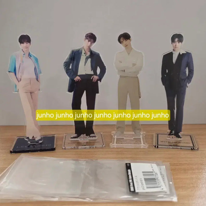 [BUNJANG] 2PM Junho 5-Piece Acrylic Stand Bundle Set / 2pm 준호 아크릴 스탠드 5종 일괄