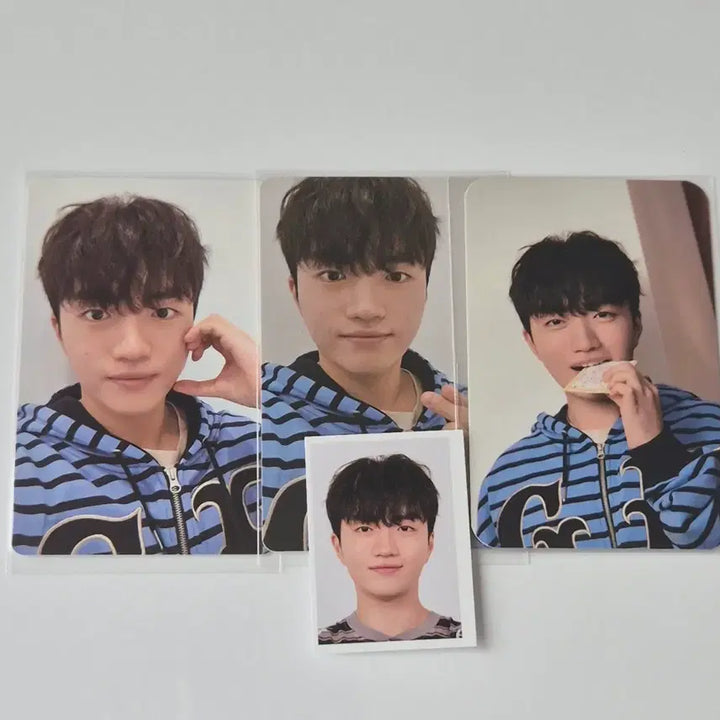 [BUNJANG] T1 (SK Telecom T1) Keria Happy T1 &amp; Webcam Photocard Set / T1 티원 해피티원 베캠 케리아 keria 포카 + 증사