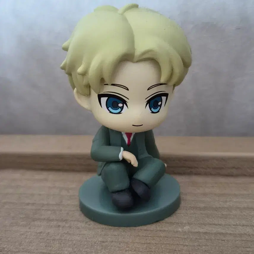[BUNJANG] Spy x Family Loid Forger Figure Gacha / 스파이 패밀리 스파패 로이드 포저 피규어 가챠