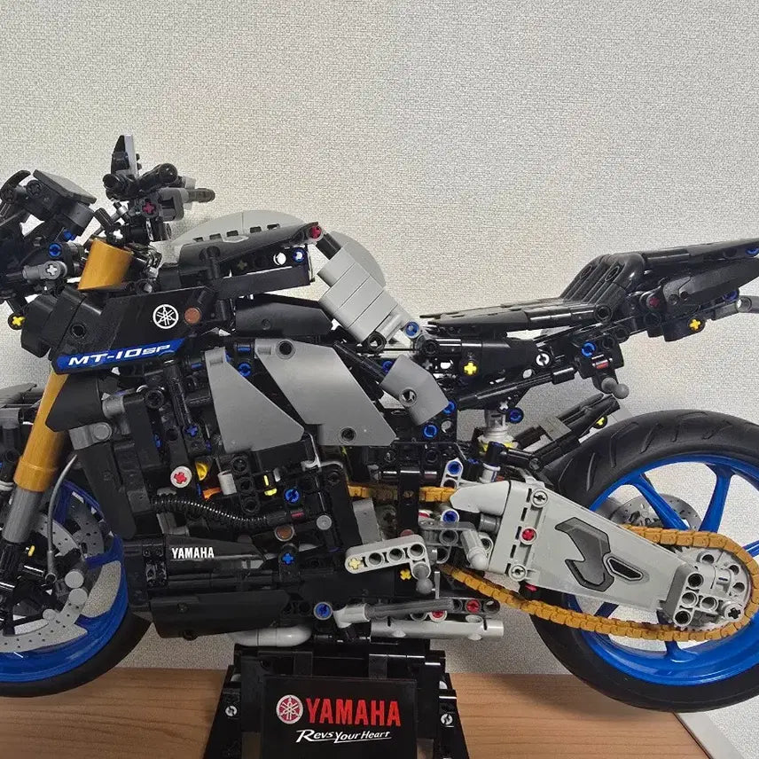 [BUNJANG] LEGO Technic Yamaha MT-10 SP 42159 / 레고 테크닉 야마하 MT-10 SP 42159