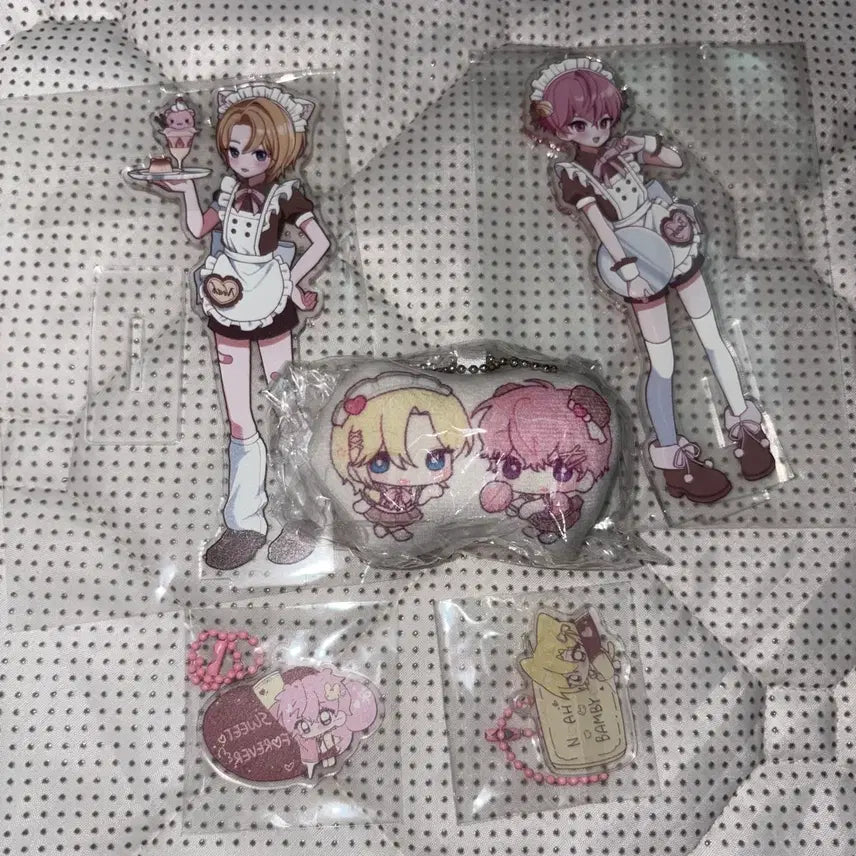 [BUNJANG] PLAVE Bambi Noah Maid Cafe Unofficial Cushion Keyring + Acrylic Stand + Keyring Bundle Set / 플레이브 밤비 노아 메이드 카페 비공식 쿠션키링+아크릴 스탠드+키링 일괄