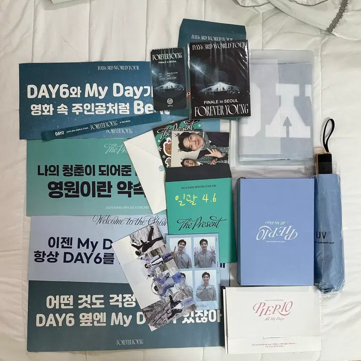 [BUNJANG] Day6 Forever Young Cherry Blossom Concert Pier 10 Fanmeeting Entrance Gift Made Zone Slogan Bundle / 데이식스 포에버영 벚꽃콘 피어텐 팬미팅 입장 기프트 마데존 슬로건 클콘