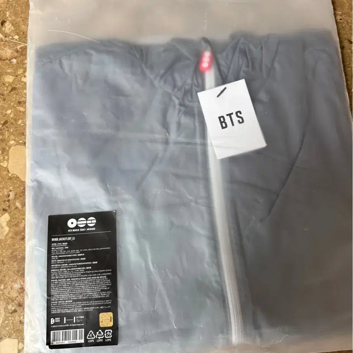 [BUNJANG] BTS ARIRANG Windbreaker Jacket / BTS ARIRNAG Wind Jacket 아리랑 바람막이 L