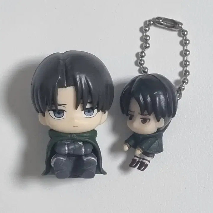 [BUNJANG] Attack on Titan Levi Machiboke Final Gacha Keyring Set / 진격의 거인 진격거 리바이 마치보케 파이널 + 대롱 가챠 키링 세트