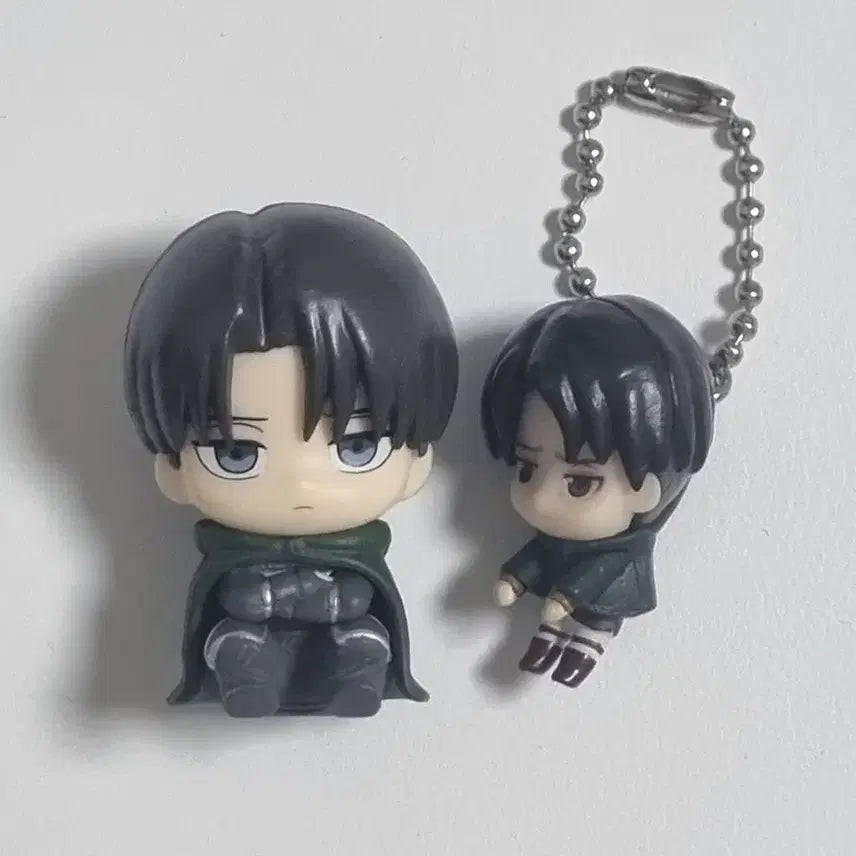 [BUNJANG] Attack on Titan Levi Machiboke Final Gacha Keyring Set / 진격의 거인 진격거 리바이 마치보케 파이널 + 대롱 가챠 키링 세트