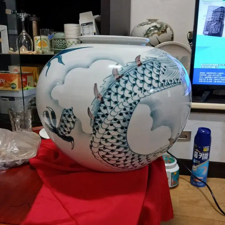 [BUNJANG] Joseon Dynasty Blue and White Porcelain Vase with Dragon Motif / 청화 백자