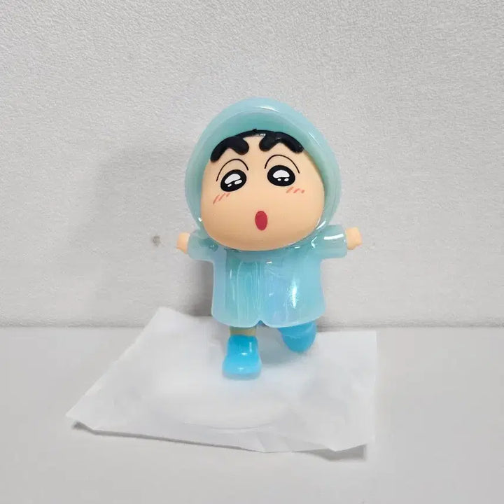 [BUNJANG] Crayon Shin-chan Raincoat Figure / 우비 입은 짱구 피규어