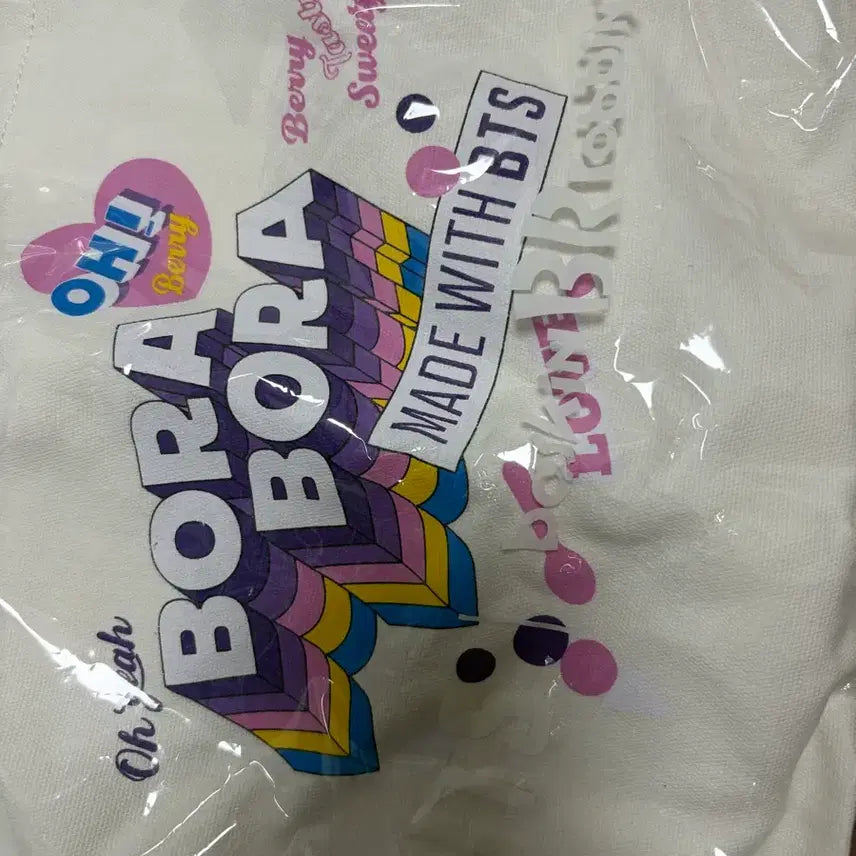 [BUNJANG] BTS Bang &amp; Bang Baskin Robbins Collaboration Bora Bora Shoulder Bag (Sealed) / BTS 보라보라 숄더백 미개봉 암실보관
