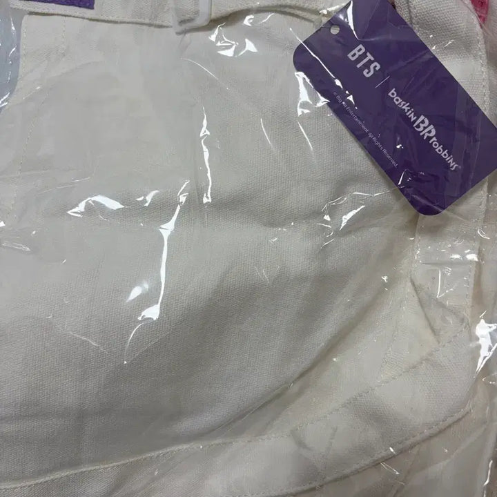 [BUNJANG] BTS Bang &amp; Bang Baskin Robbins Collaboration Bora Bora Shoulder Bag (Sealed) / BTS 보라보라 숄더백 미개봉 암실보관