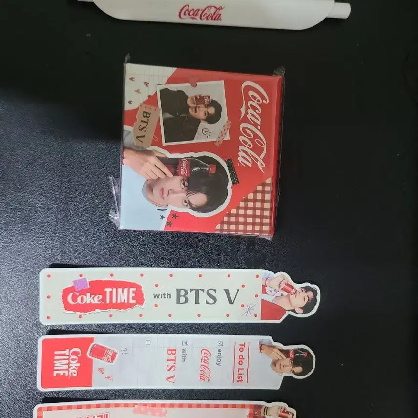 [BUNJANG] Coca-Cola x BTS V Stationery Set / 코카콜라 BTS 뷔 문구세트