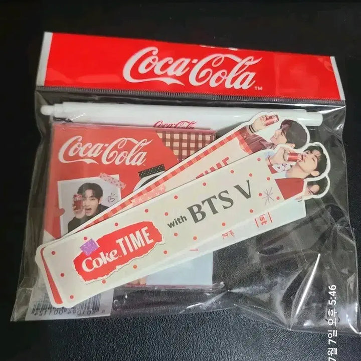 [BUNJANG] Coca-Cola x BTS V Stationery Set / 코카콜라 BTS 뷔 문구세트