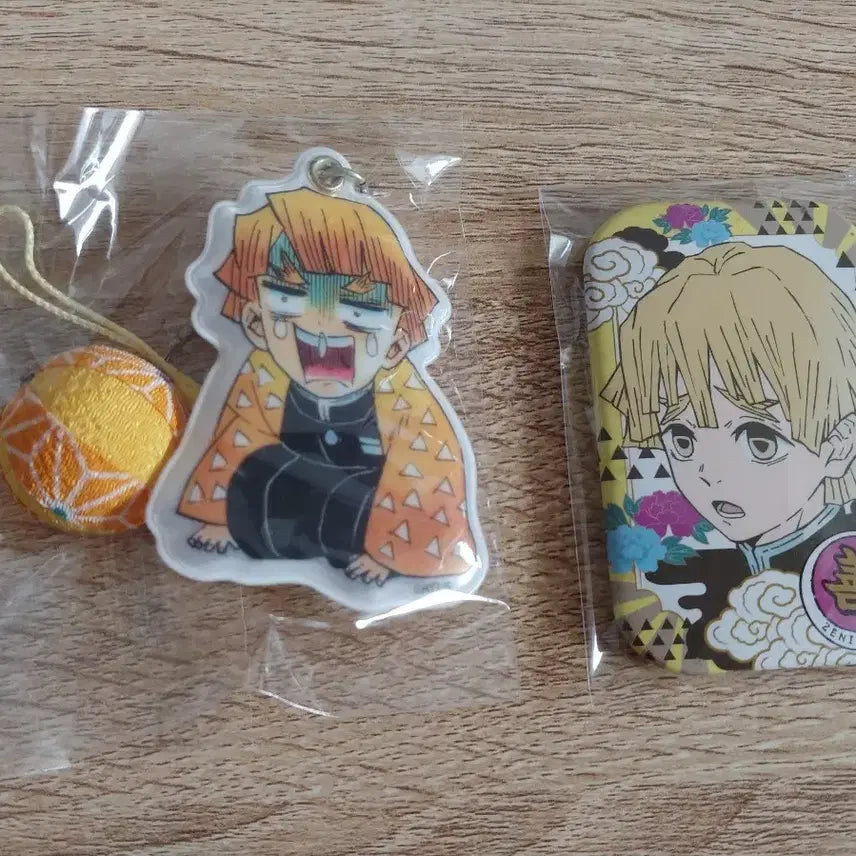 [BUNJANG] Demon Slayer Agatsuma Zenitsu Keychain &amp; Can Badge Set / 귀멸의칼날 귀칼 아가츠마 젠이츠 키링 캔뱃지