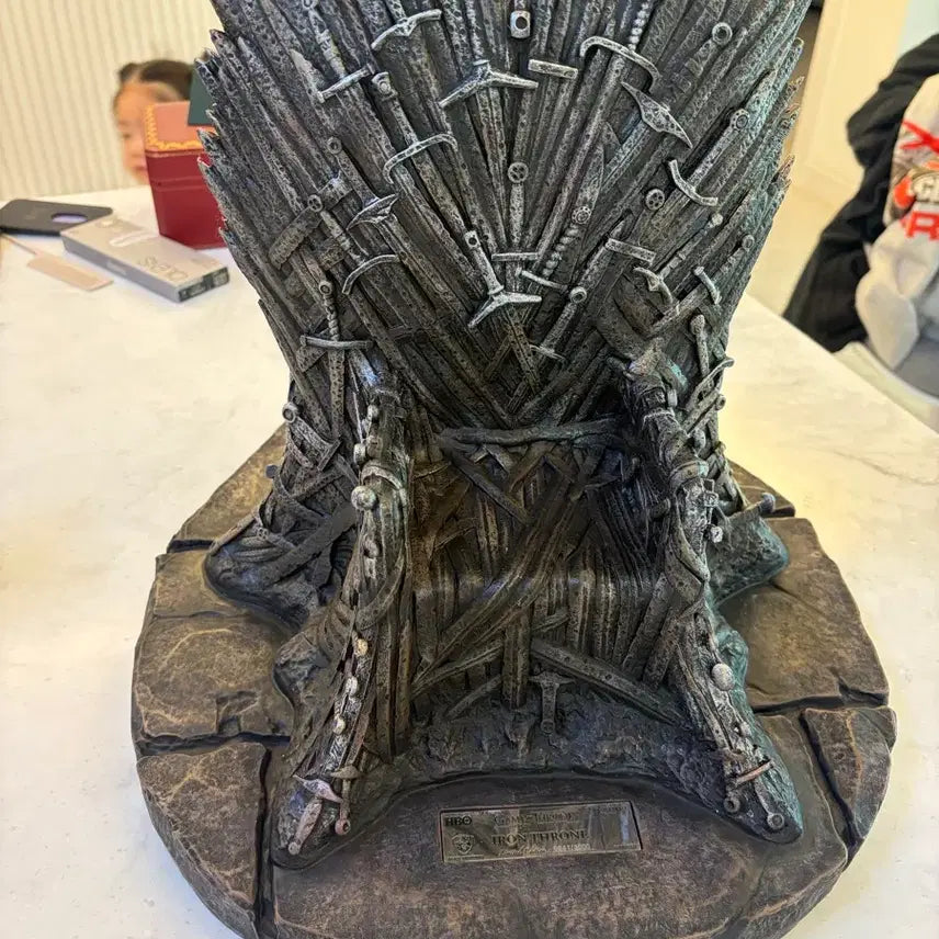 [BUNJANG] Beast Kingdom Game of Thrones Iron Throne Miniature / 왕좌의 게임 철왕좌 비스트킹덤 피규어