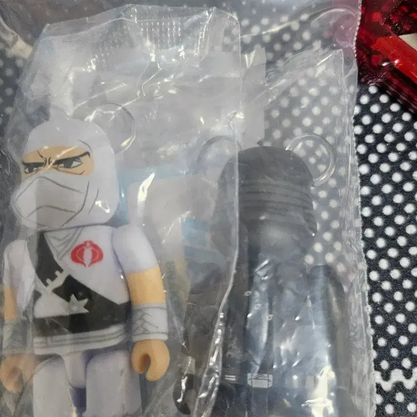 [BUNJANG] Bearbrick Series 51 G.I. Joe Lee Byung-hun Bundle Set (Sealed) / 베어브릭 51탄 미개봉 지아이조 정역셋트