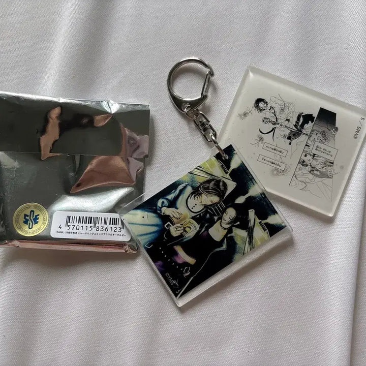 [BUNJANG] Yazawa Ai NANA 25th Anniversary Acrylic Keychain Official Merchandise / 야자와아이 NANA 나나 25주년 아크릴 키링 공식 굿즈 고전문구