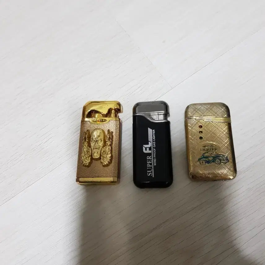 [BUNJANG] 3-Piece Lighter Set with Vintage Designs / 라이터 3종 세트