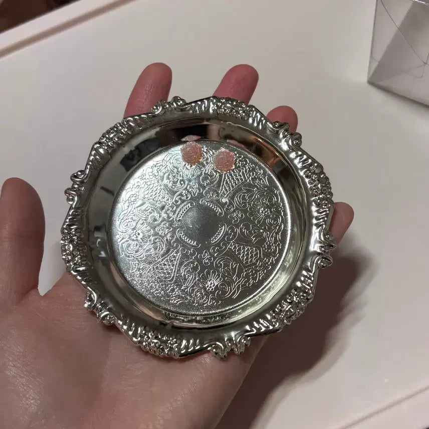 [BUNJANG] Antique Silver Tray with Rose Decoration (Set of 2) / 앤틱 실버 트레이 장미 장식 2개