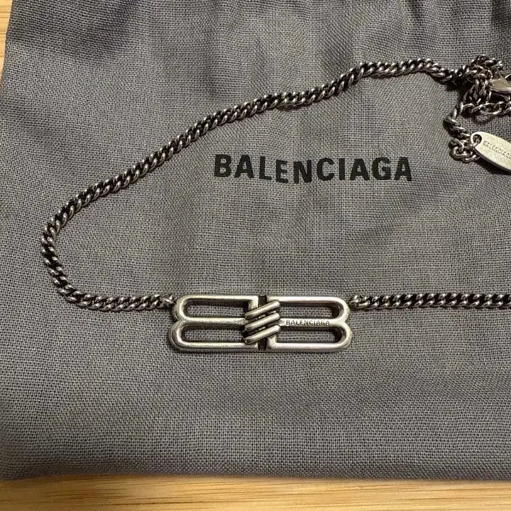 [BUNJANG] Balenciaga BB Logo Icon Chain Necklace / 발렌시아가 BB 로고 아이콘 체인 목걸이