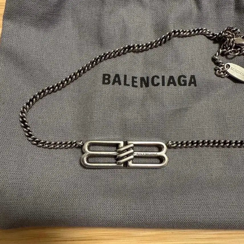 [BUNJANG] Balenciaga BB Logo Icon Chain Necklace / 발렌시아가 BB 로고 아이콘 체인 목걸이