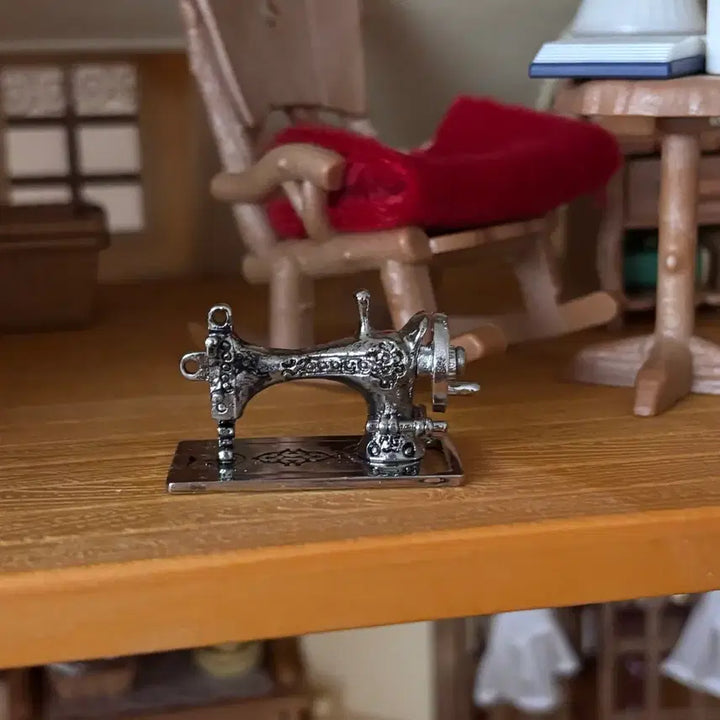 [BUNJANG] Miniature Antique Silver Sewing Machine / 미니어처 앤틱 실버 재봉틀