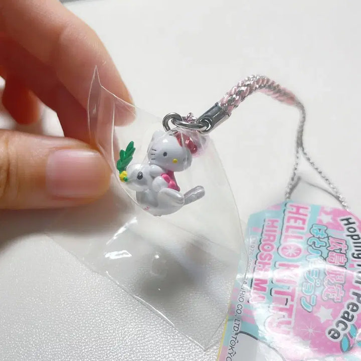 [BUNJANG] Vintage Hello Kitty Peace Prayer Strap (Hiroshima Limited Edition) / 고전 헬로키티 평화 기원 스트랩
