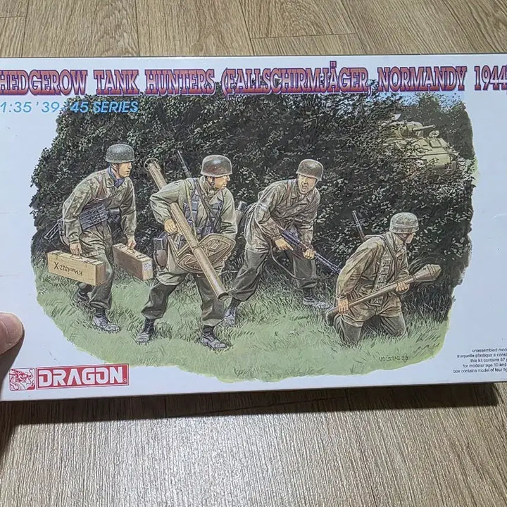 [BUNJANG] Dragon 1/35 Type 88 "Tank Hunter" (Normandy 1944) Model Kit / 고전프라 드래곤 1/35 헤지로우 전차사냥꾼 (노르망디 1944)