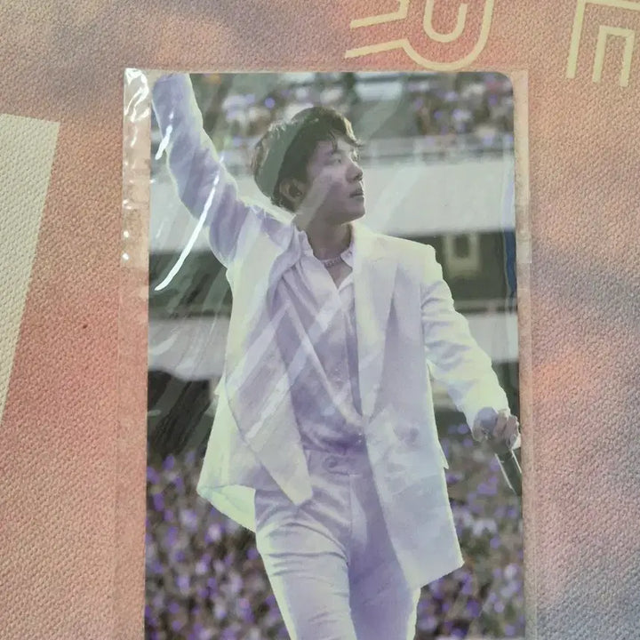[BUNJANG] BTS Love Yourself Seoul Concert DVD (Photocard J-Hope + Poster V) / 방탄소년던 럽셀콘 DVD (포카 호석+포스터 뷔)
