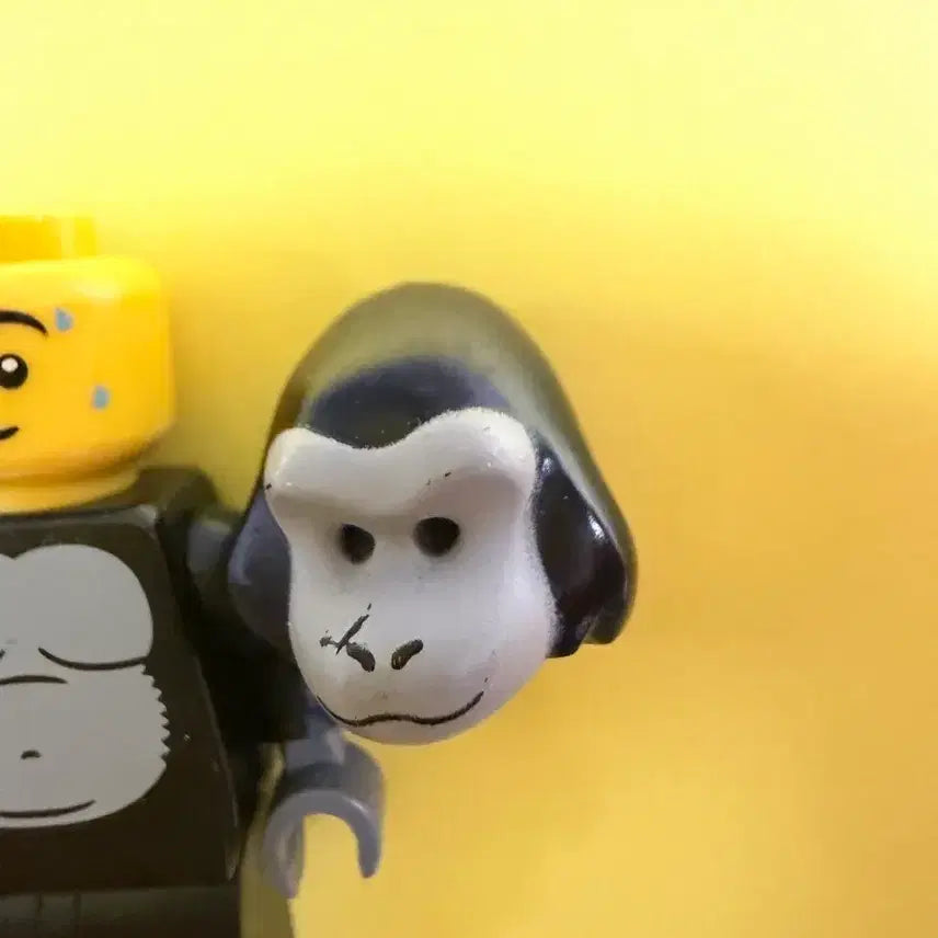 [BUNJANG] LEGO Minifigures Series 3 Gorilla Suit Guy Minifigure (Used) / 레고 시즌 미니피규어 3 고릴라 알바 미니피규어 중고