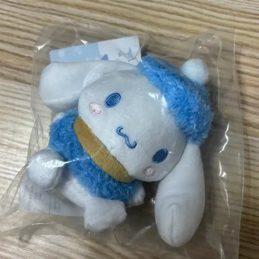 [BUNJANG] Sanrio Cinnamoroll Winter Story Plush / 산리오 겨울이야기 시나모롤 인형