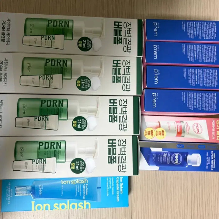 [BUNJANG] Park Jihoon MakePrem Limited Edition Photocard &amp; Cosmetics Bundle Set / 박지훈 메이크프렘 포토카드, 화장품 풀세트 일괄 구성 판매