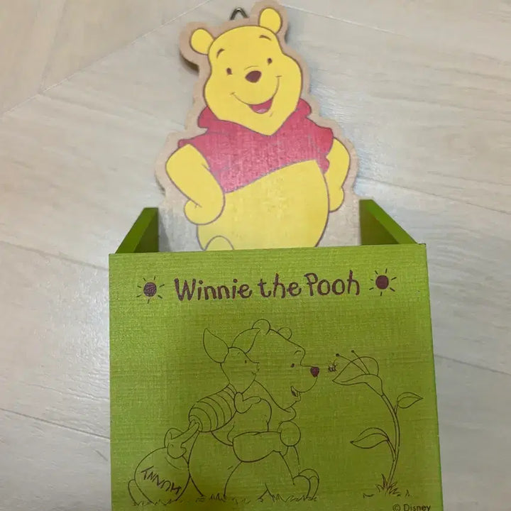 [BUNJANG] Disney Winnie the Pooh Wooden Pen Holder / 고전문구 디즈니 곰돌이 푸 나무 펜 꽂이