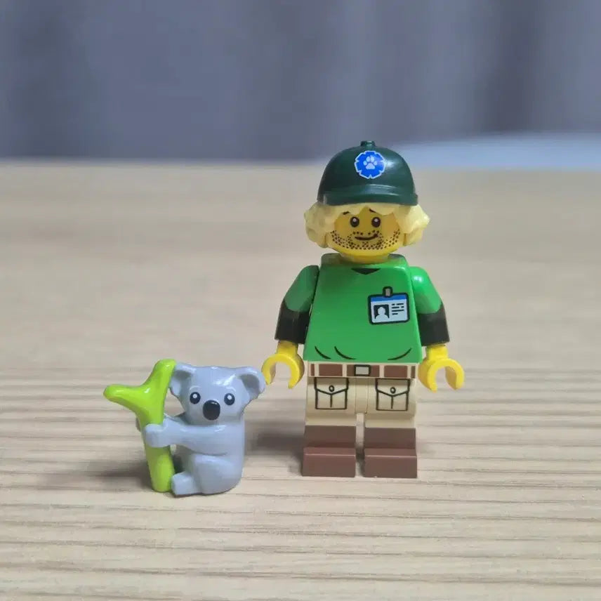 [BUNJANG] LEGO 71037 Collectible Minifigure Series 24 - Environmental Activist / 레고 71037 환경보호 활동가 미니피규어