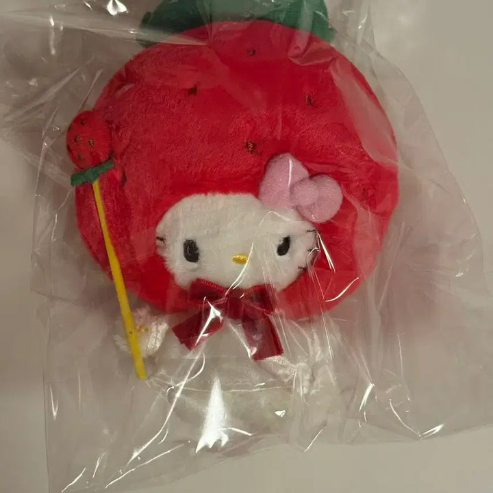 [BUNJANG] Sanrio Ichigo House Limited Mascot Plush: Hello Kitty / 산리오 딸기하우스 한정 마스코트 인형 헬로키티