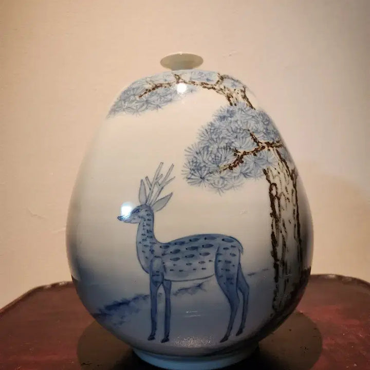 [BUNJANG] Gojak Wi Gwang-jo Celadon Porcelain Vase with Bird and Flower Motif / 고작 위광조 명장의 백자청화영모문호