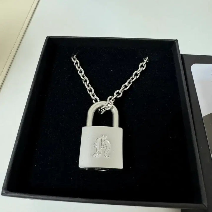 [BUNJANG] Hyunjin Necklace / 현진목걸이+지니렛3