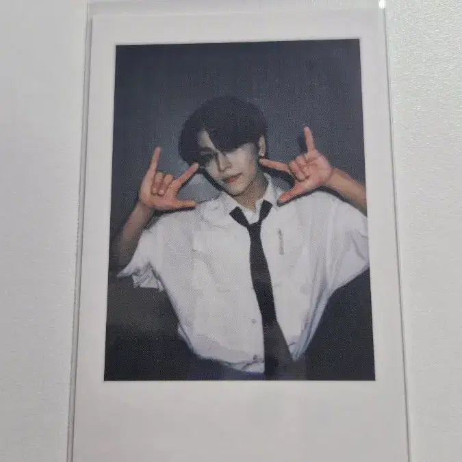 [BUNJANG] Xinlong M2U Chongqing Fan Meeting Lucky Draw Polaroid Photocard / 씬롱 메이크스타 충칭 대면팬싸 당첨자 한정 폴라로이즈 포카 허씬롱 알디원