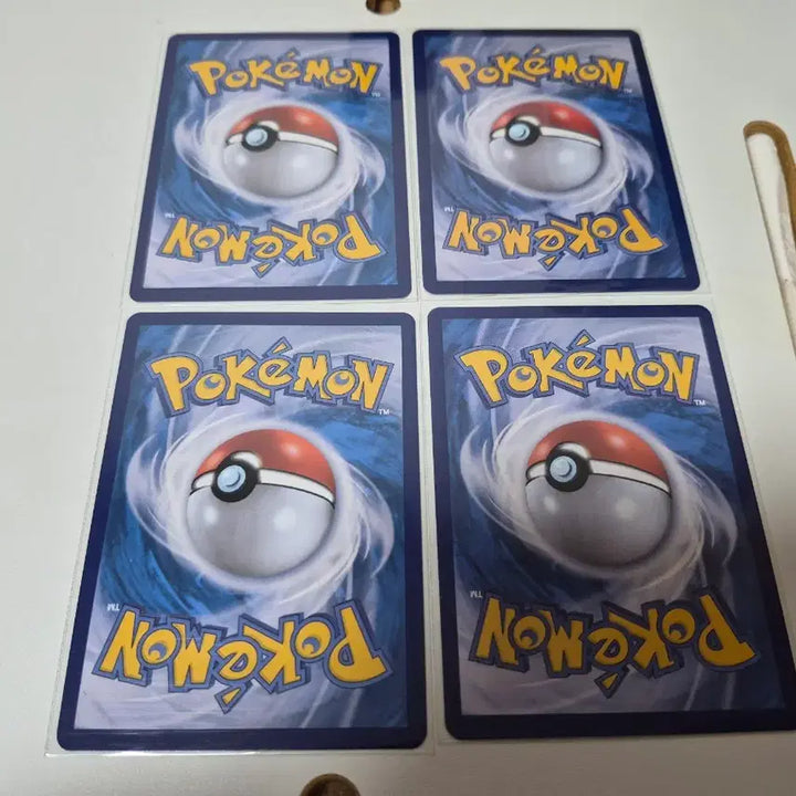 [BUNJANG] Pokemon AR Graded Cards (4 Cards) / 포켓몬 카드 4장ar (마미티프/독침붕/타랜툴라/베라카스)