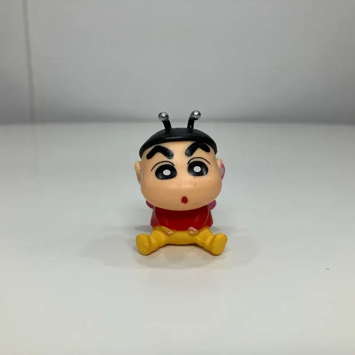 [BUNJANG] Crayon Shin-chan Gachapon Figure / 짱구 가챠 피규어 나비