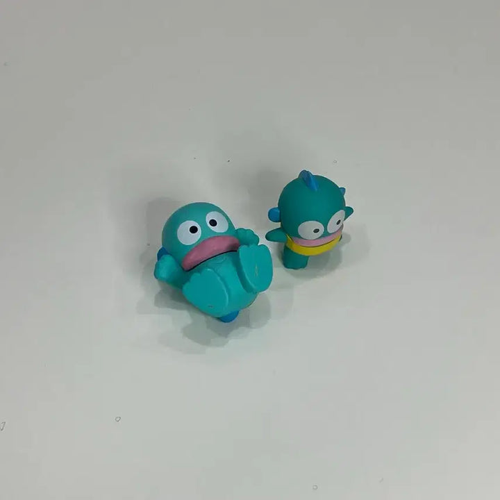 [BUNJANG] Sanrio Hangyodon Gacha Figures Set of 2 / 산리오 한교동 가챠 피규어 2종