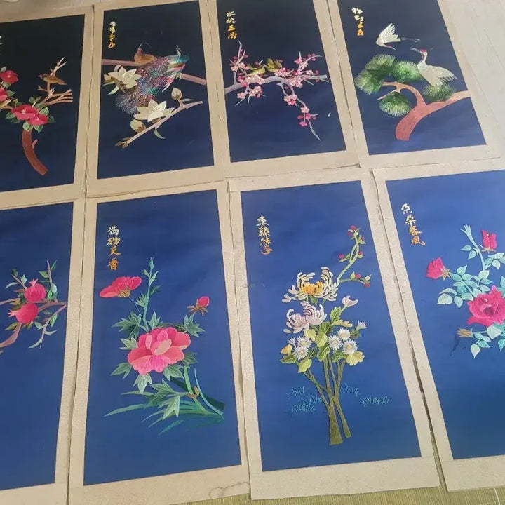 [BUNJANG] 8-Panel Embroidered Folding Screen / 전통 자수 병풍 8폭 세트