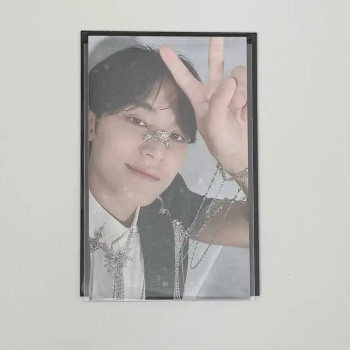 [BUNJANG] SEVENTEEN Universal Lucky Draw Mingyu Photocard / 세븐틴 소비기한 유니버셜 럭드 민규