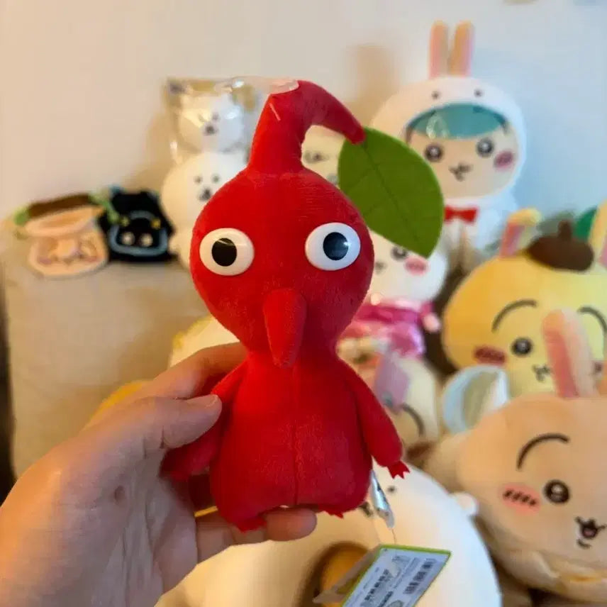 [BUNJANG] Pikmin Plush Red (New) / 새상품)피크민 인형 빨강 판매합니다