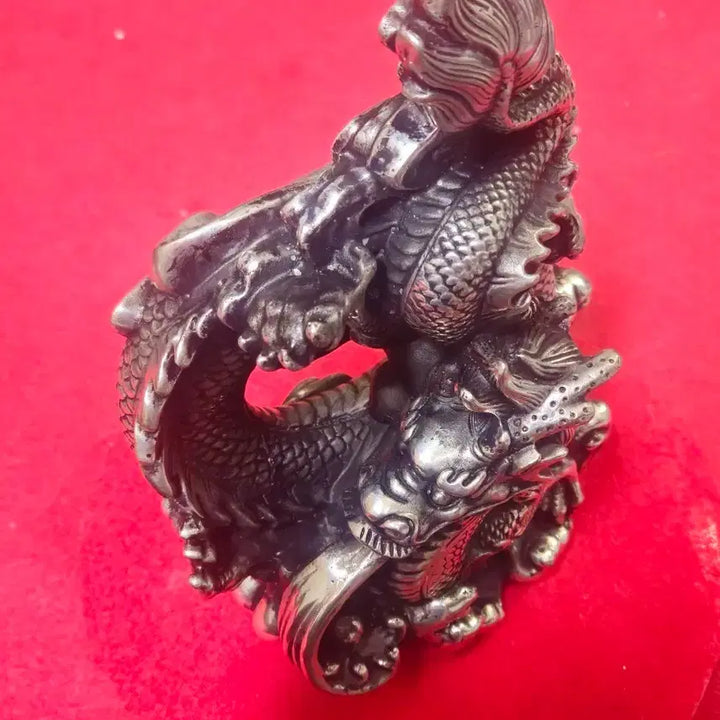 [BUNJANG] Qianlong Period "Qianlong Nian Zhi" Mark Large White Bronze Double Dragon Sculpture (3.1kg) / [명품 골동] 건륭년제 백동 쌍룡 조각상 (3.1kg 풍수 재물운 대형