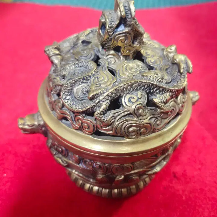 [BUNJANG] Qing Dynasty Royal Bronze Incense Burner with Dragon Motif / [명품 골동] 대청어제 투각 용문 황동 향로 (1.28kg 묵직한 청동